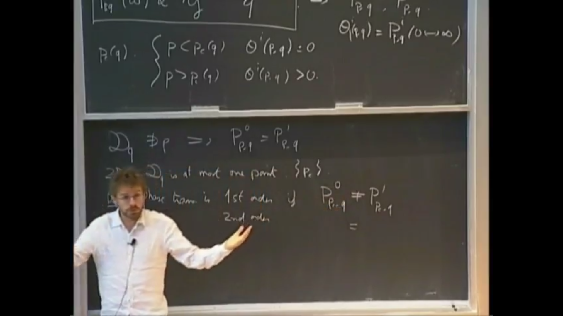 Mini-course, Part II: The 2D random-cluster model at and around criticality Thumbnail