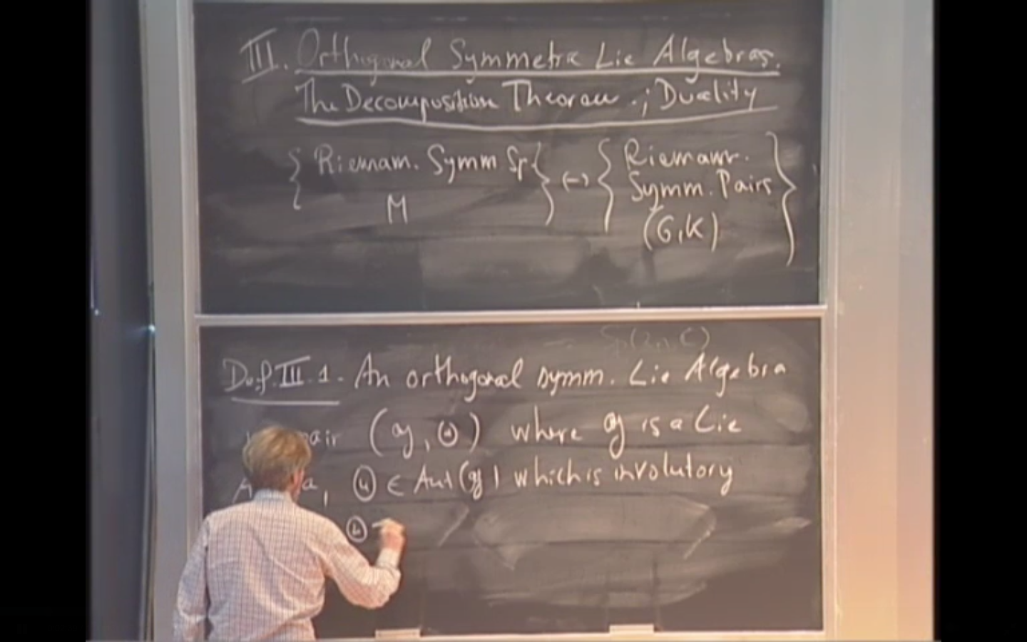 Introduction to the study of Riemannian Symmetric Spaces, 3 Thumbnail