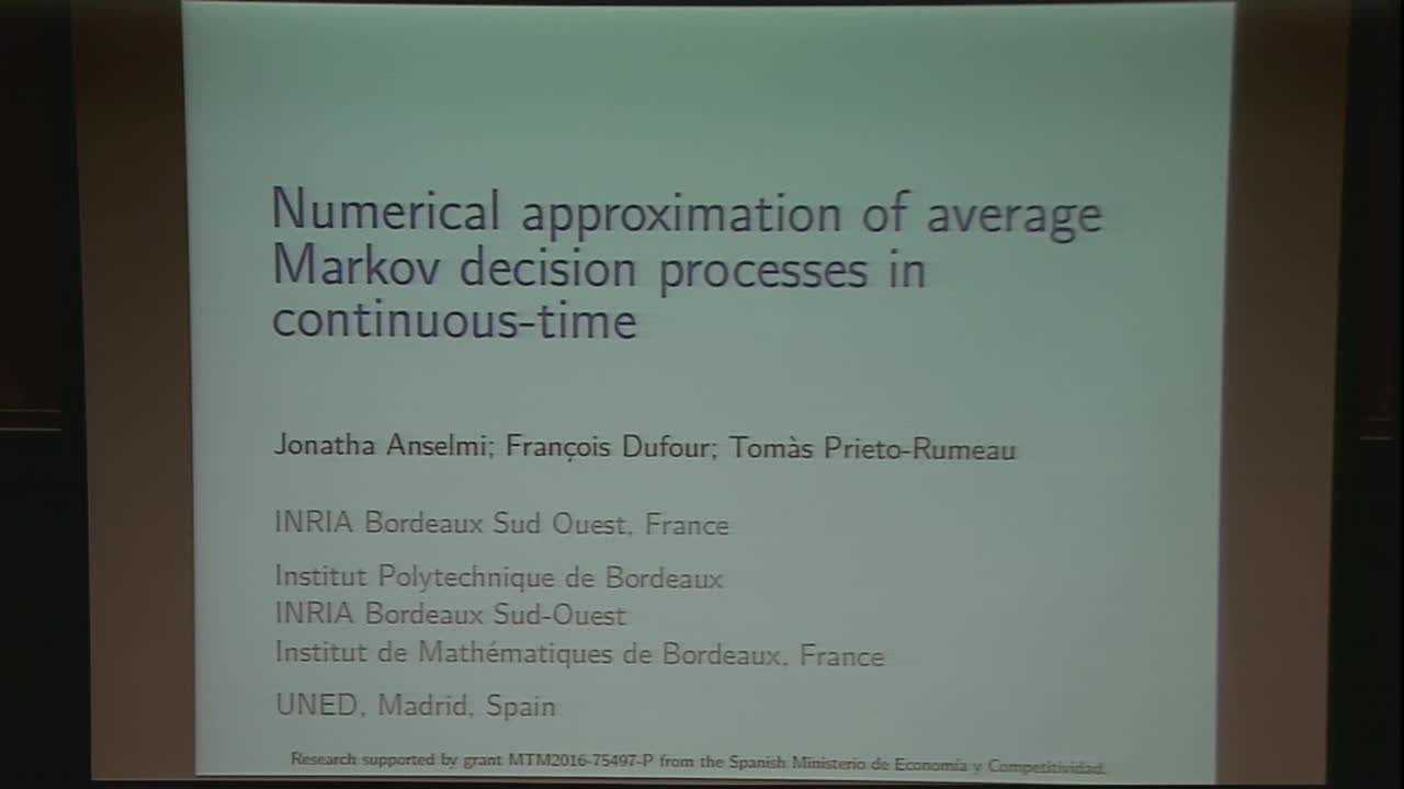 Numerical approximation of average Markov decision processes in continuous-time Thumbnail