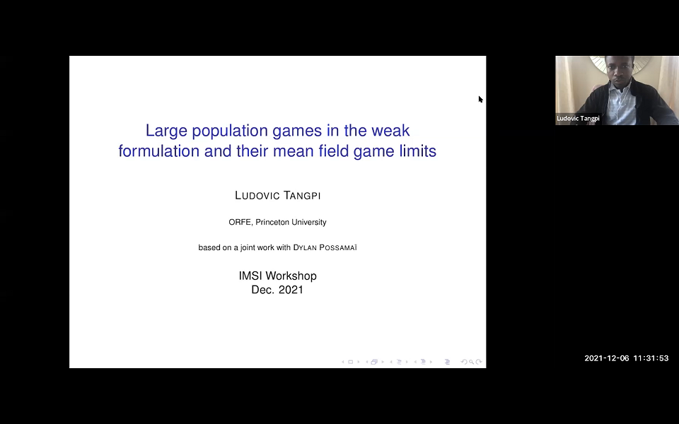 Large population games in the weak formulation and their mean field game limits Thumbnail