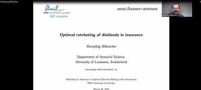 Optimal ratcheting of dividends in insurance Thumbnail